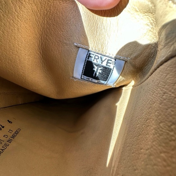 Frye Black Veronica Back Zip Boot Size 7.5 - Picture 4 of 16